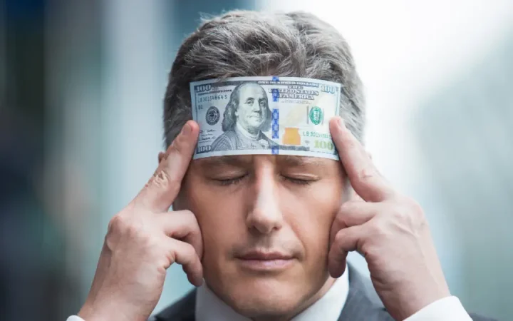 Le dollar se renforce